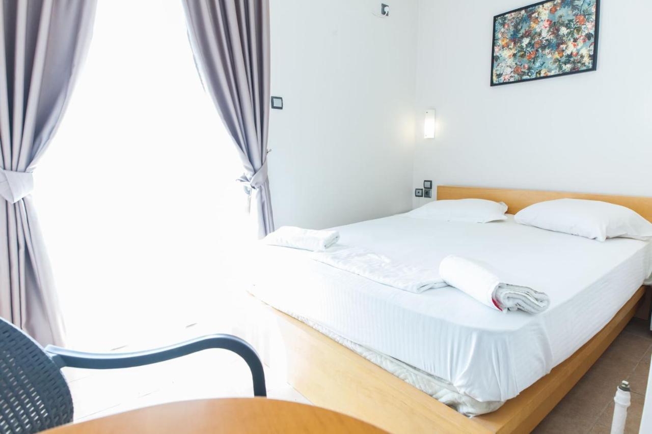 Silver Hotel Athens Double Room With Balcony ภายนอก รูปภาพ