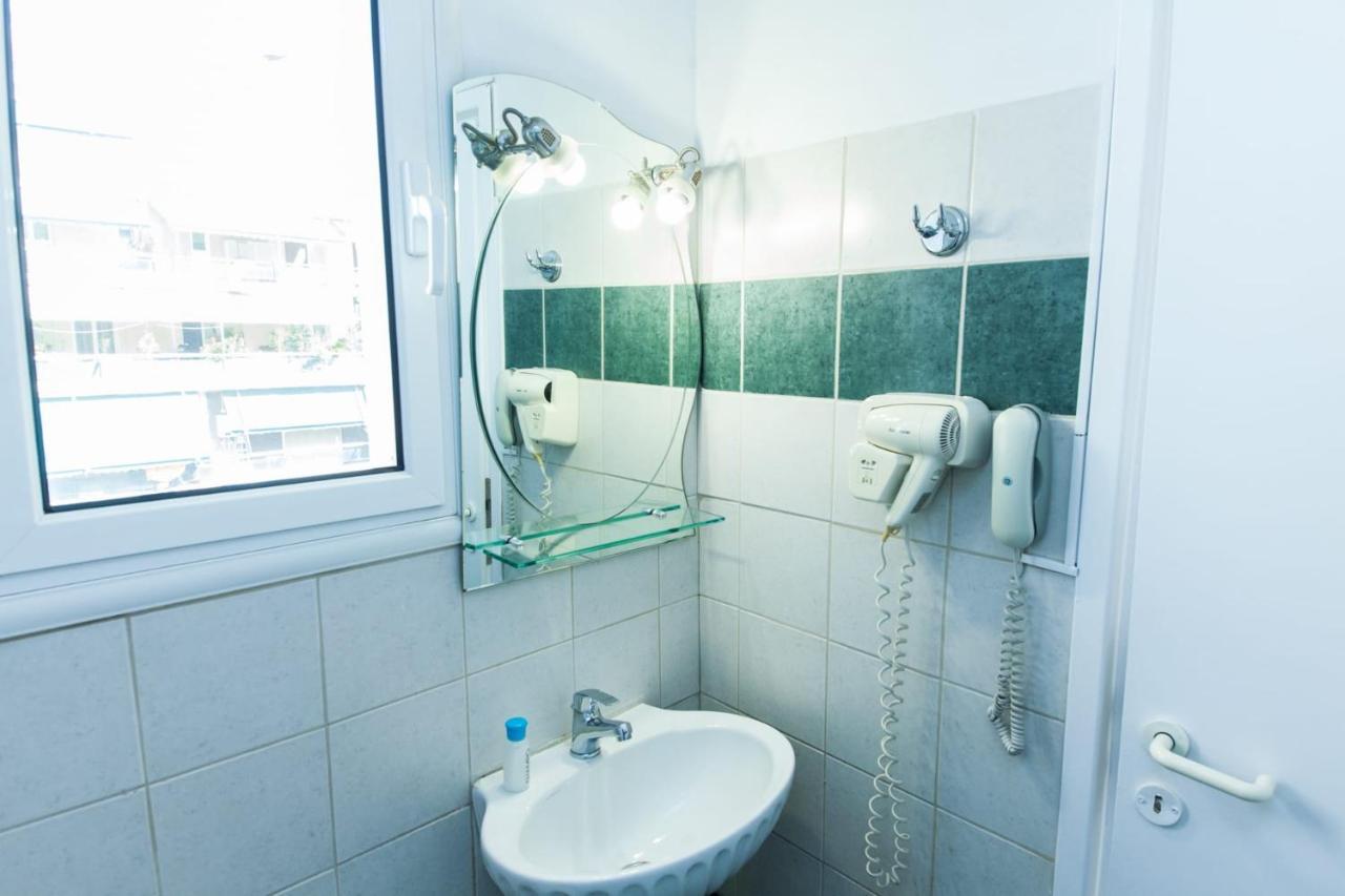 Silver Hotel Athens Double Room With Balcony ภายนอก รูปภาพ